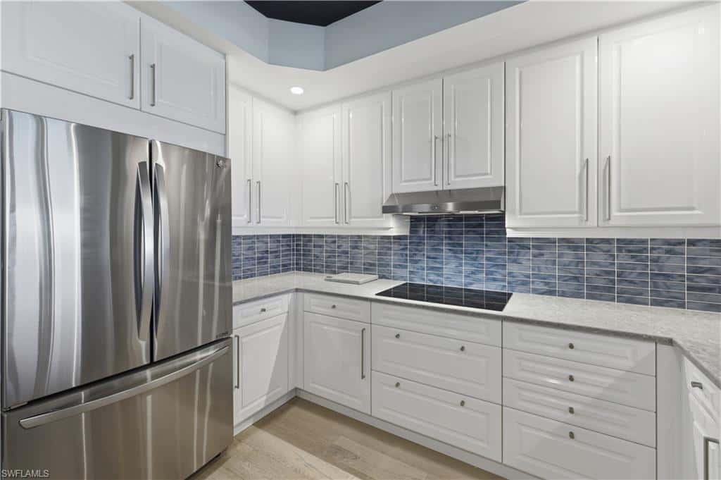 425 Cove Tower Dr #703, Naples, photo 8