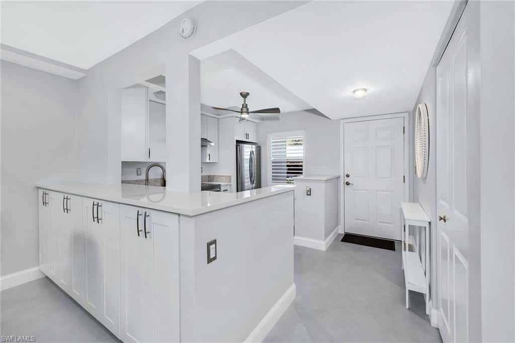 3055 Riviera Dr #102, Naples, photo 9