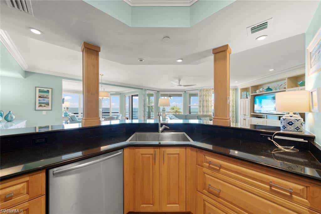 1602 Lands End Village, Captiva, photo 16