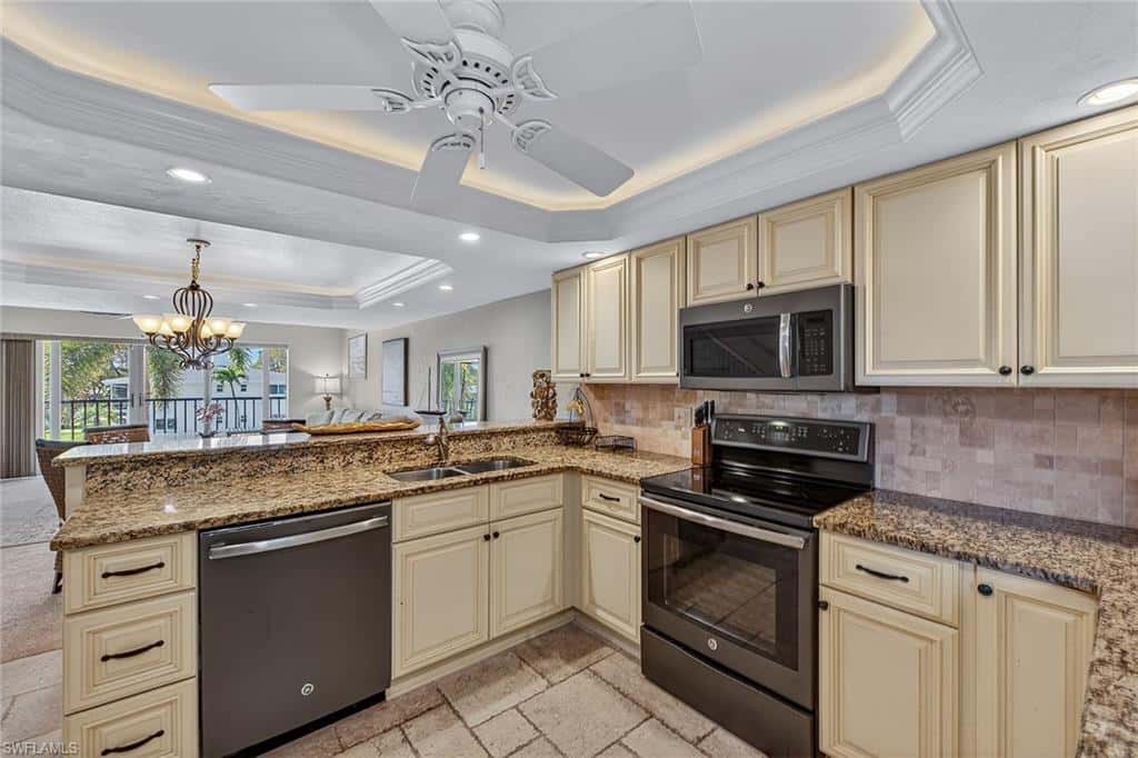 1400 Blue Point Ave #202, Naples, photo 7