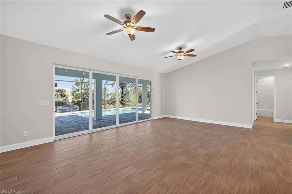 615 26th Ter, Cape Coral, photo 6