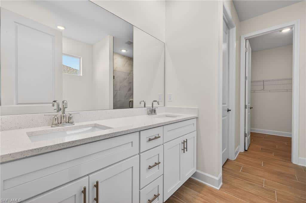 615 26th Ter, Cape Coral, photo 9