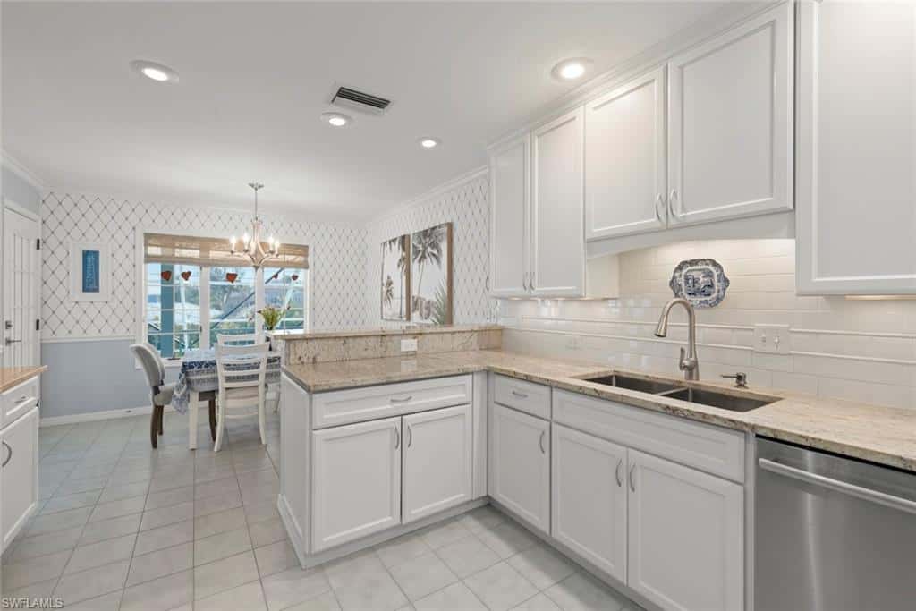 1360 Jamaica Dr, Sanibel, photo 31