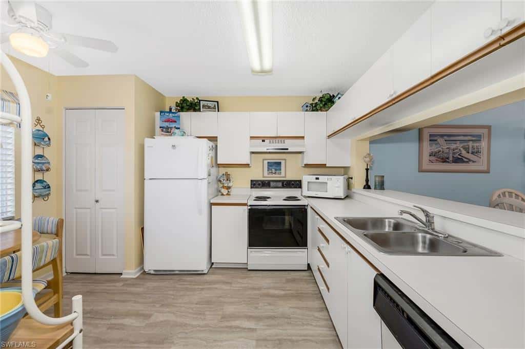 7025 Dennis Cir #g202, Naples, photo 7