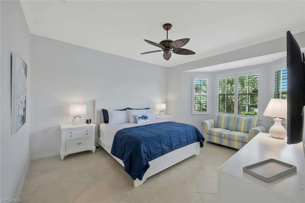 5095 Yacht Harbor Dr #203, Naples, photo 12