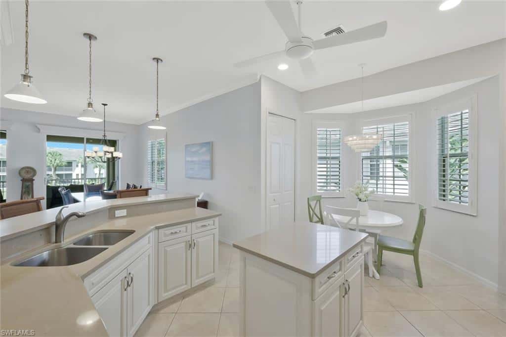 5095 Yacht Harbor Dr #203, Naples, photo 9