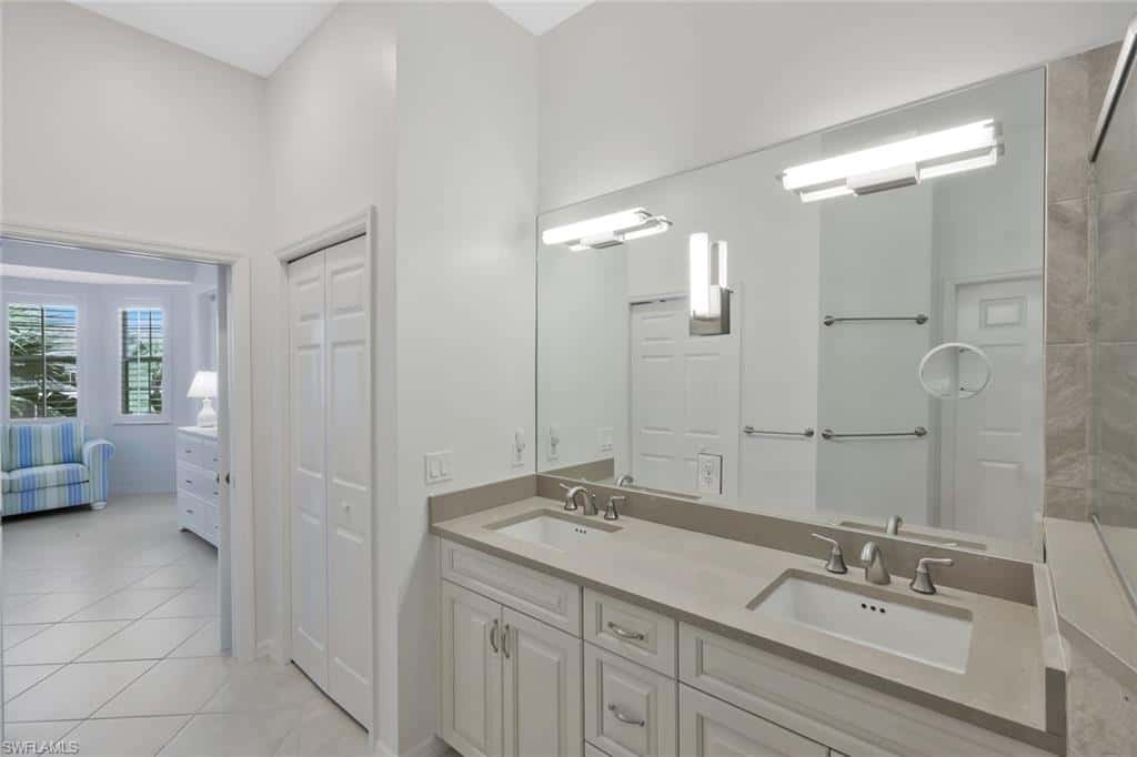 5095 Yacht Harbor Dr #203, Naples, photo 14