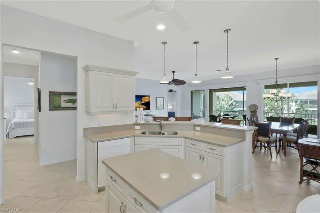 5095 Yacht Harbor Dr #203, Naples, photo 8
