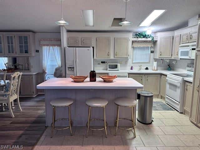 1025 Silver Lakes Blvd, Naples, photo 4