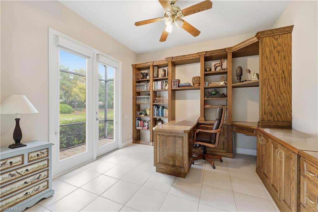 9227 Troon Lakes Dr, Naples, photo 27