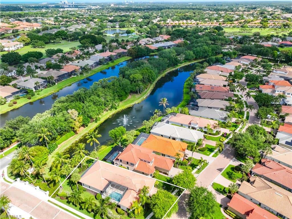 9227 Troon Lakes Dr, Naples, photo 6