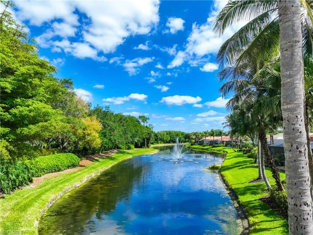 9227 Troon Lakes Dr, Naples, photo 41