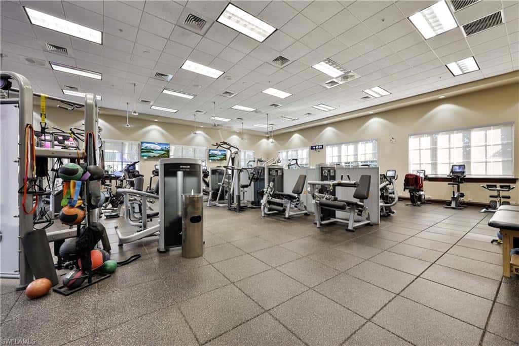 9227 Troon Lakes Dr, Naples, photo 48