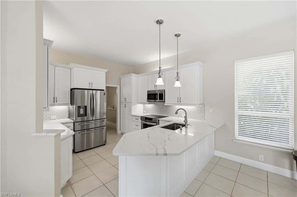 9227 Troon Lakes Dr, Naples, photo 19