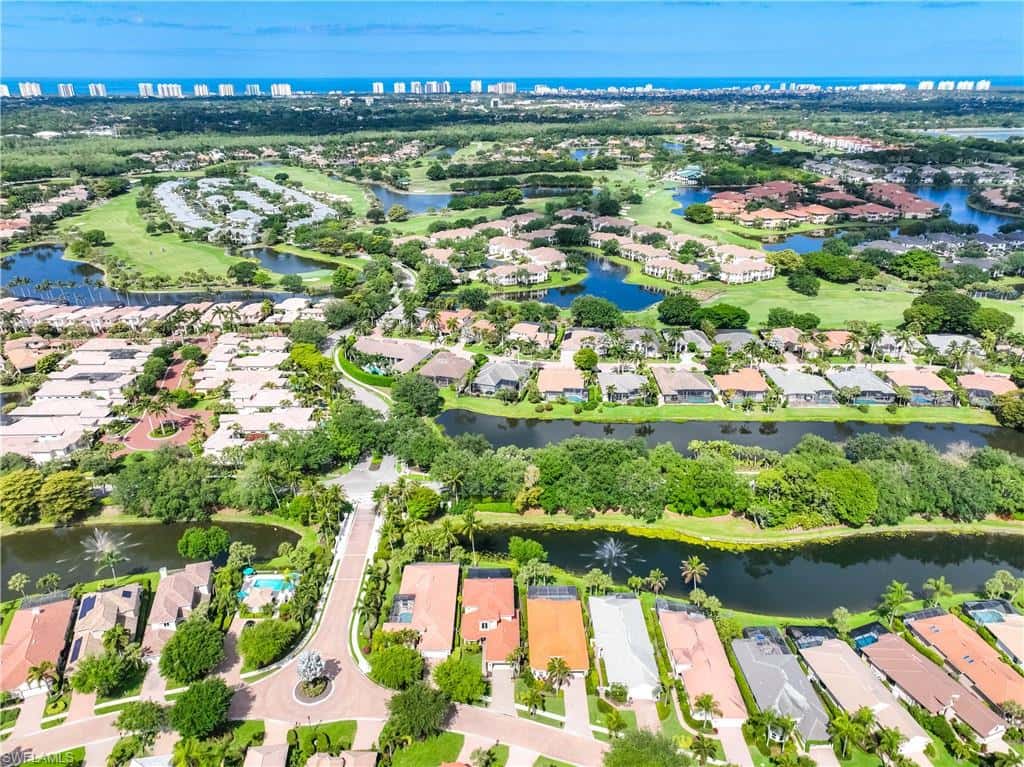 9227 Troon Lakes Dr, Naples, photo 39
