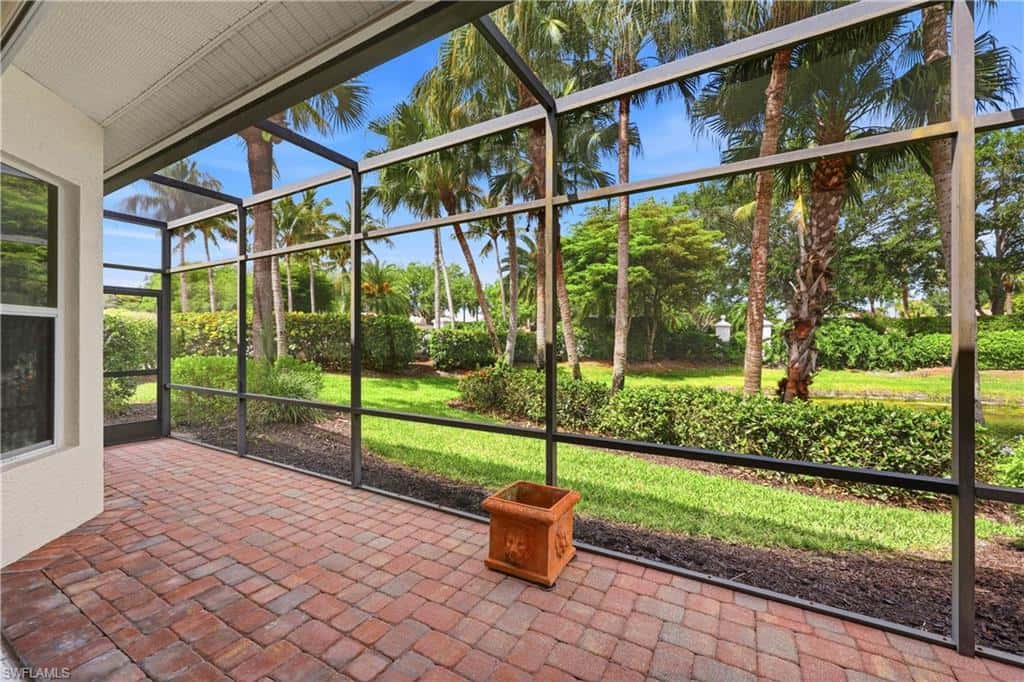 9227 Troon Lakes Dr, Naples, photo 29