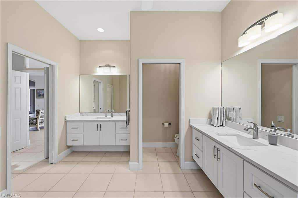9227 Troon Lakes Dr, Naples, photo 25