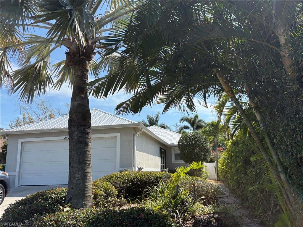 2500 Lee St, Naples, photo 5