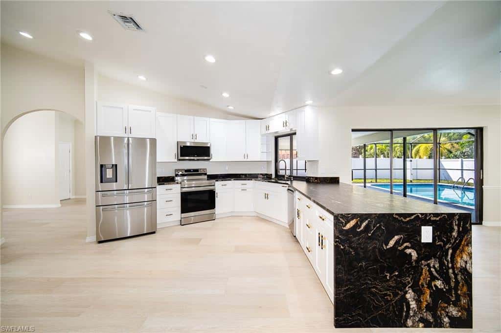 10731 Regent Cir, Naples, photo 16
