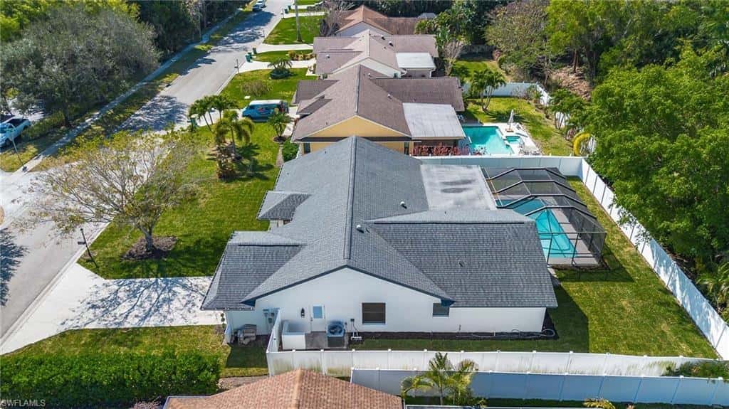 10731 Regent Cir, Naples, photo 33