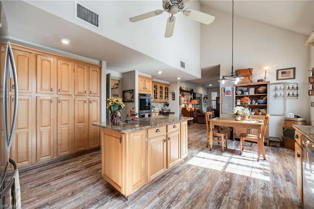 22800 River Rd, Alva, photo 12