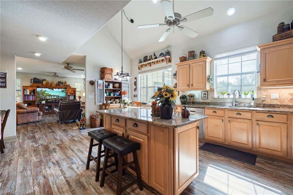 22800 River Rd, Alva, photo 7