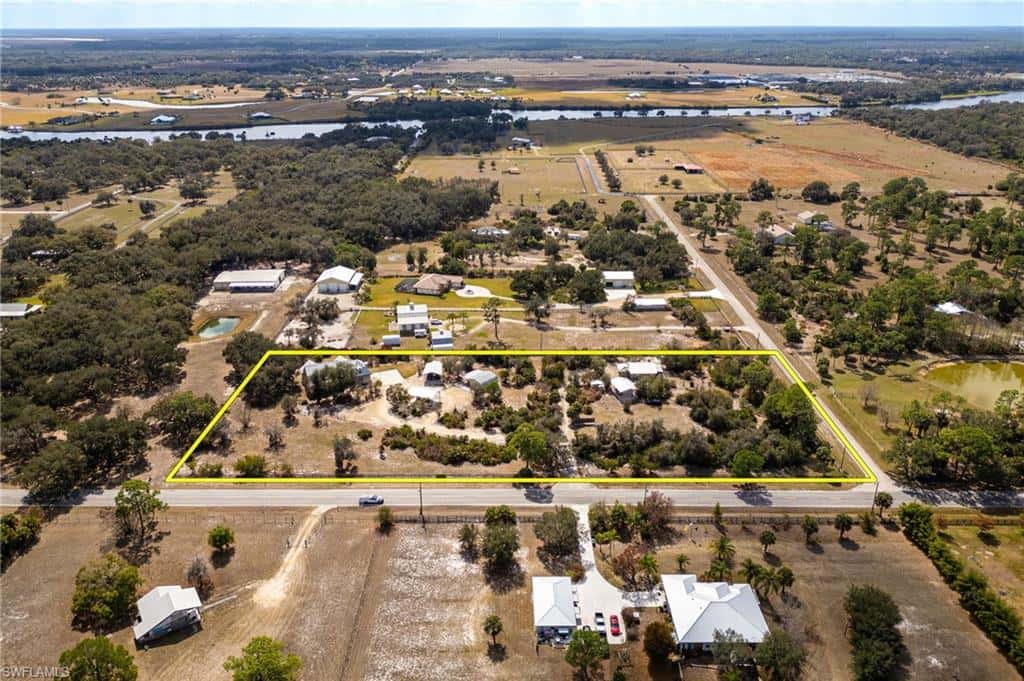 22800 River Rd, Alva, photo 49