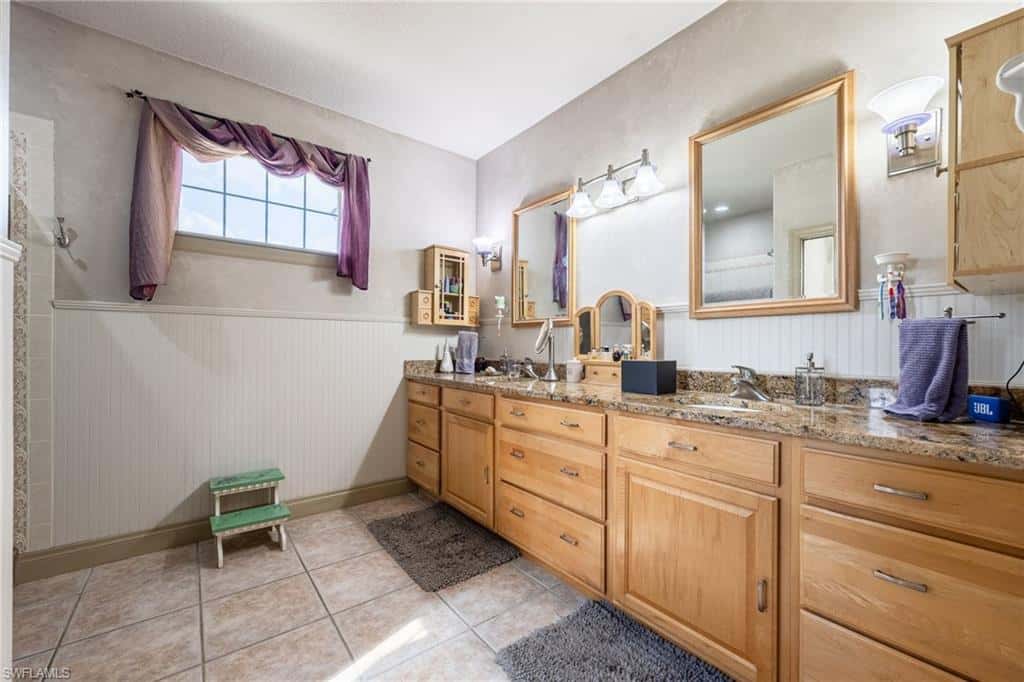 22800 River Rd, Alva, photo 19