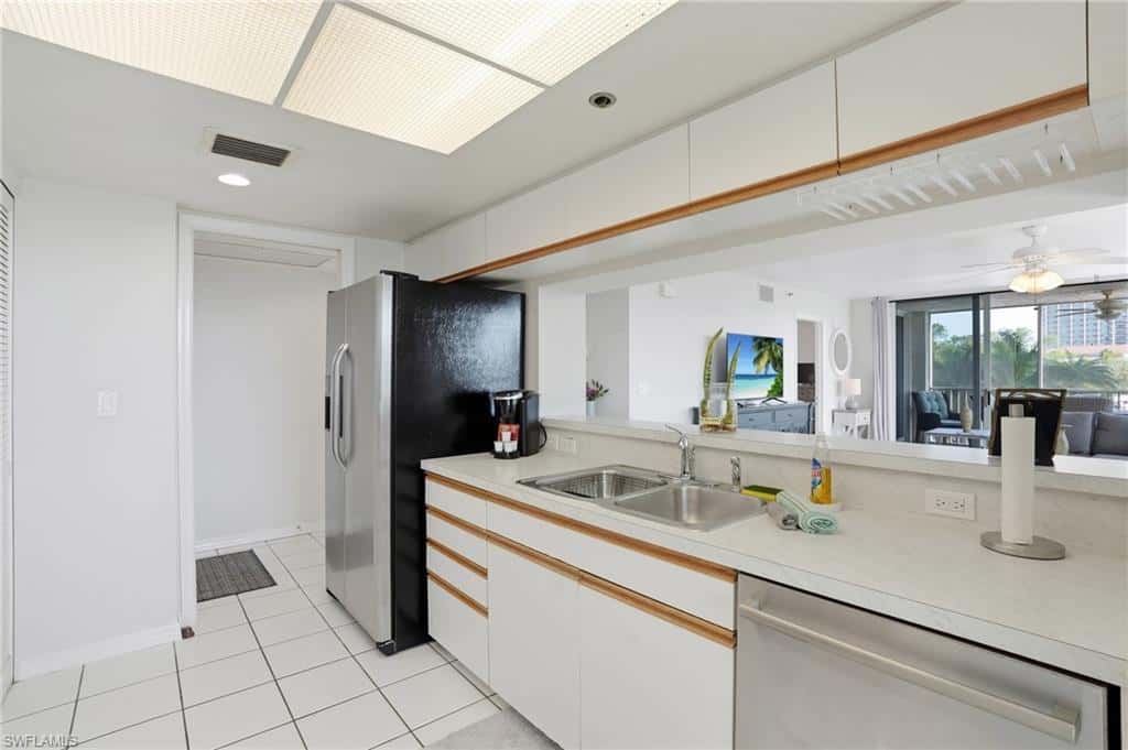 5550 Heron Point Dr #304, Naples, photo 13
