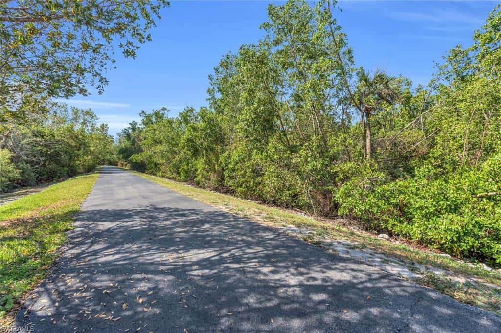 5550 Heron Point Dr #304, Naples, photo 34