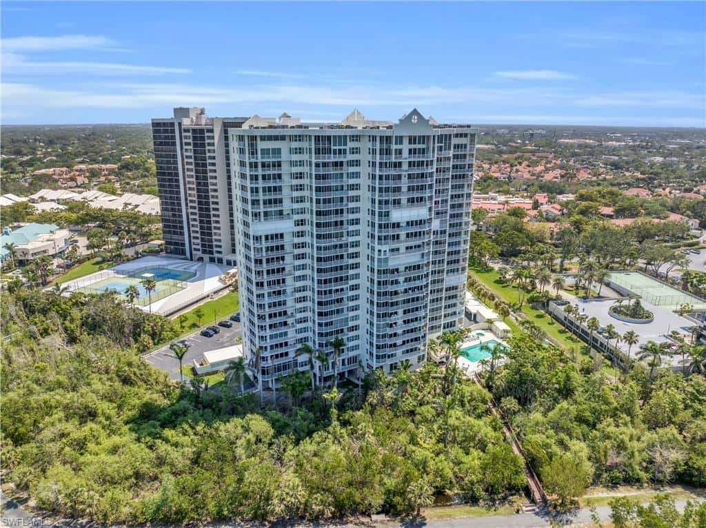 5550 Heron Point Dr #304, Naples, photo 38