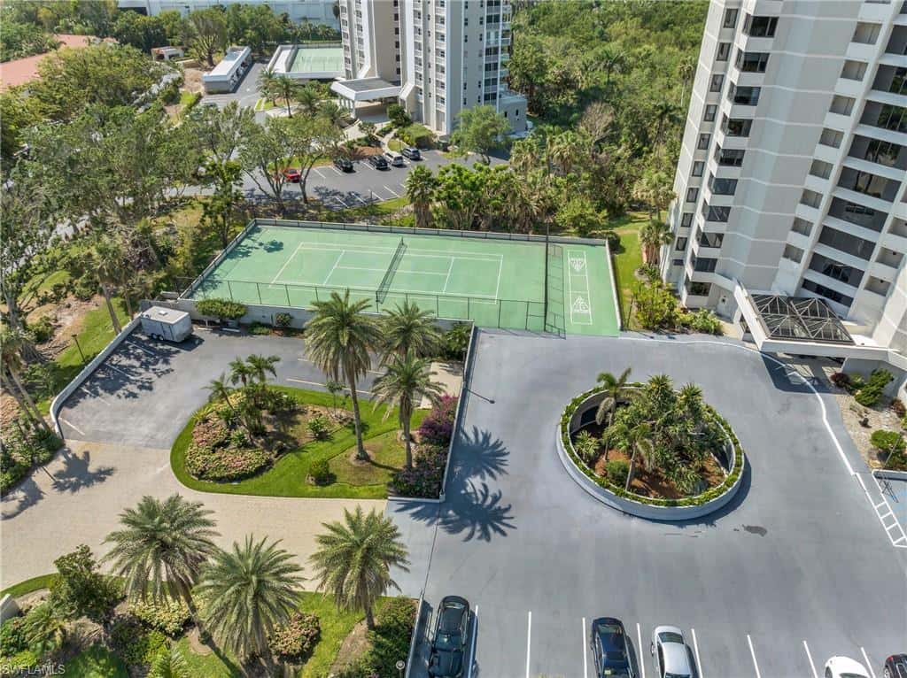 5550 Heron Point Dr #304, Naples, photo 37