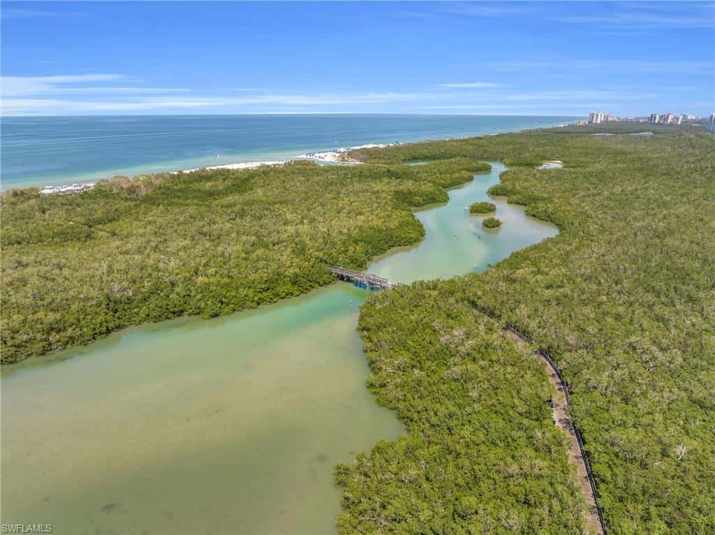 5550 Heron Point Dr #304, Naples, photo 39