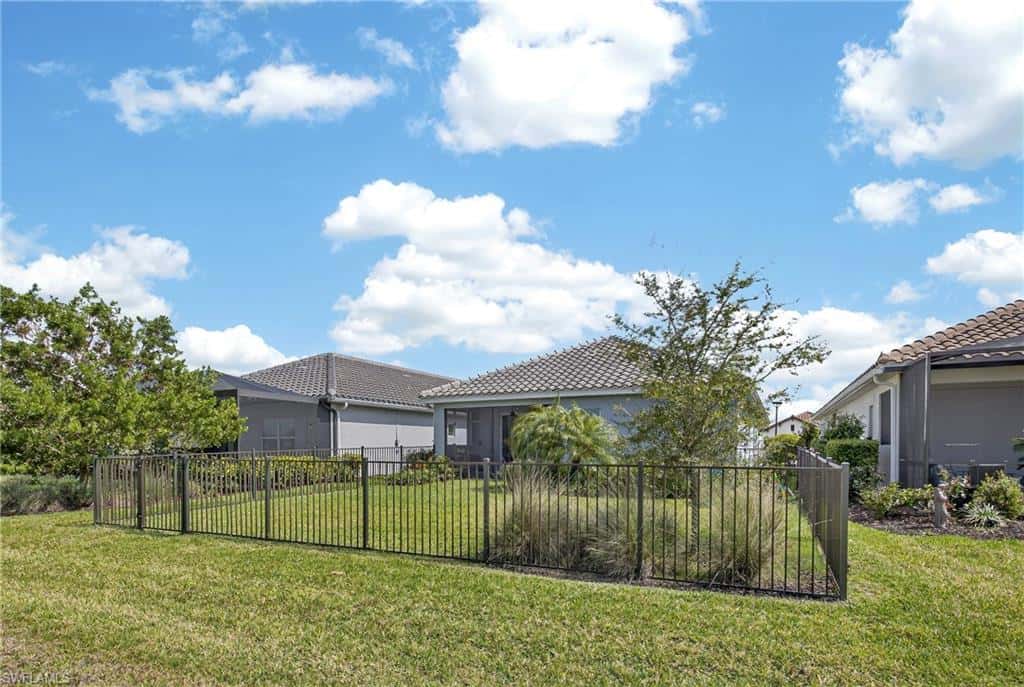 4653 Centaurus Cir, Naples, photo 29