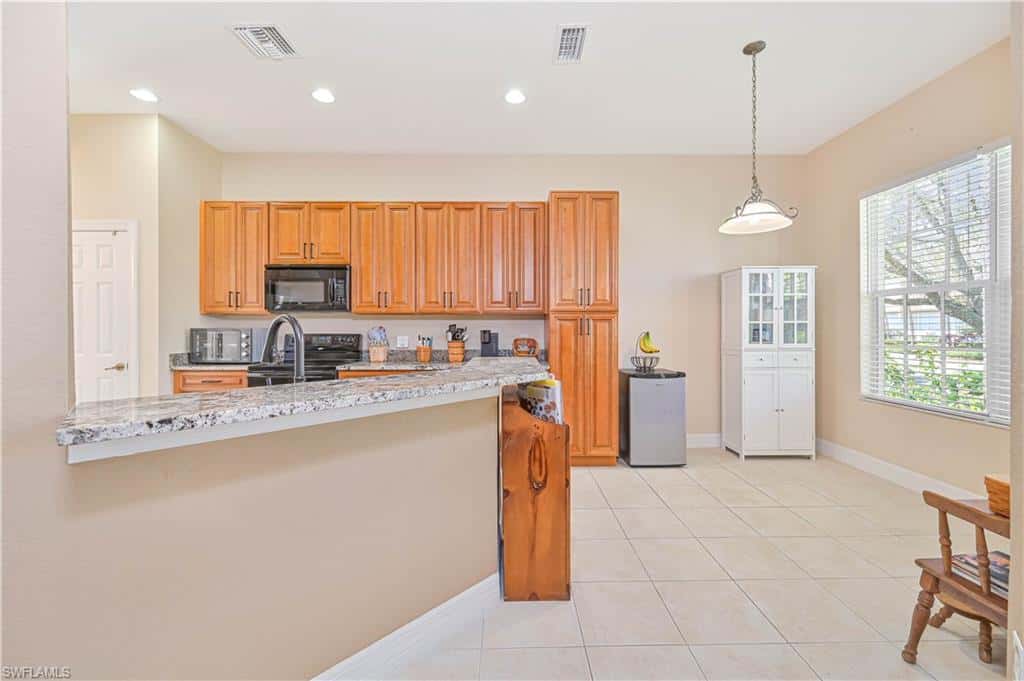 5582 Whispering Willow Way, Fort Myers, photo 9