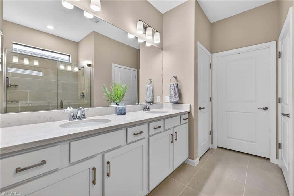 20548 Pebble Glen Dr, Estero, photo 23