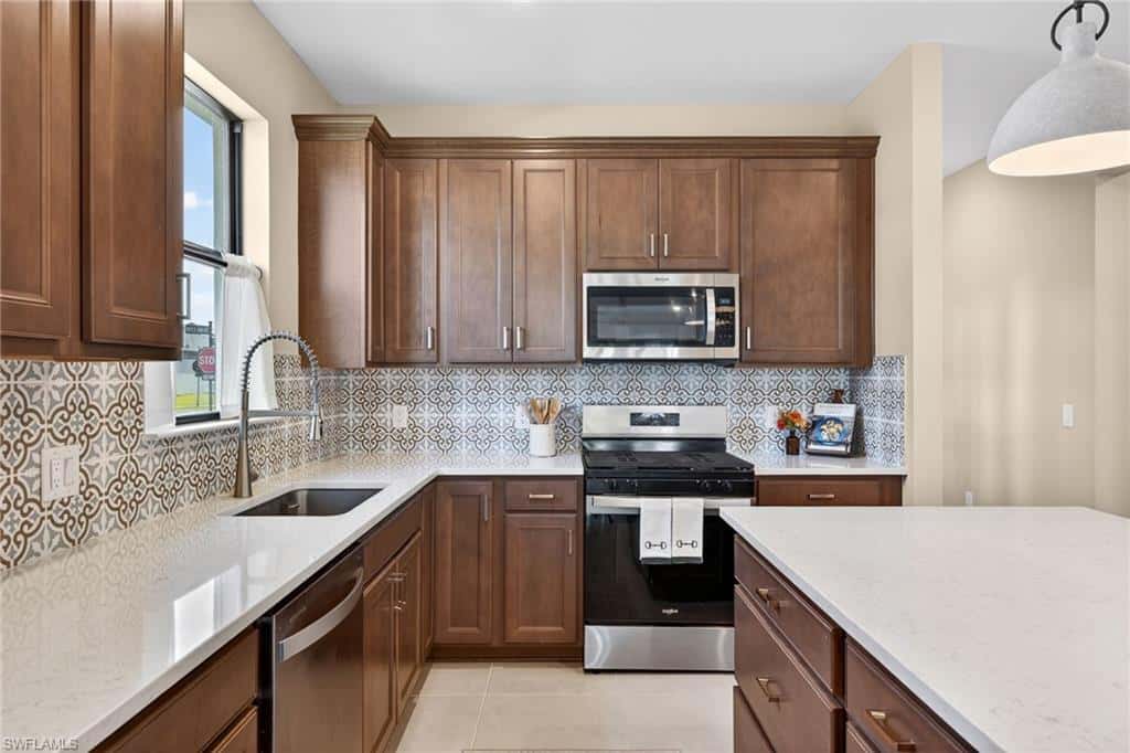 20548 Pebble Glen Dr, Estero, photo 16