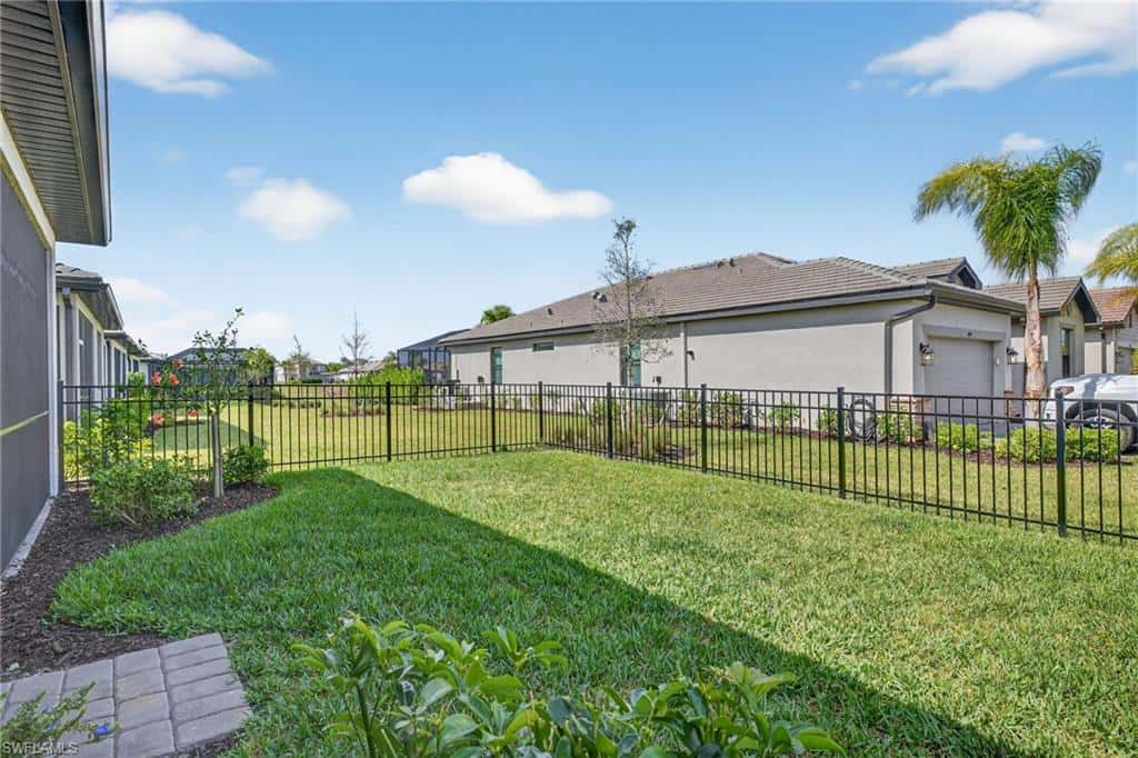 20548 Pebble Glen Dr, Estero, photo 33