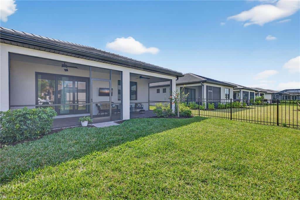 20548 Pebble Glen Dr, Estero, photo 31