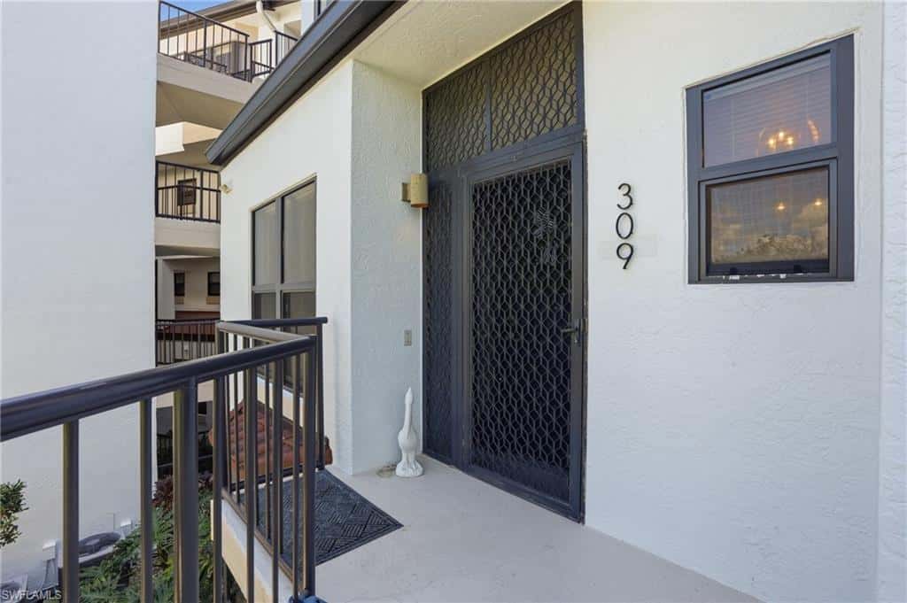 309 La Peninsula Blvd #309, Naples, photo 6