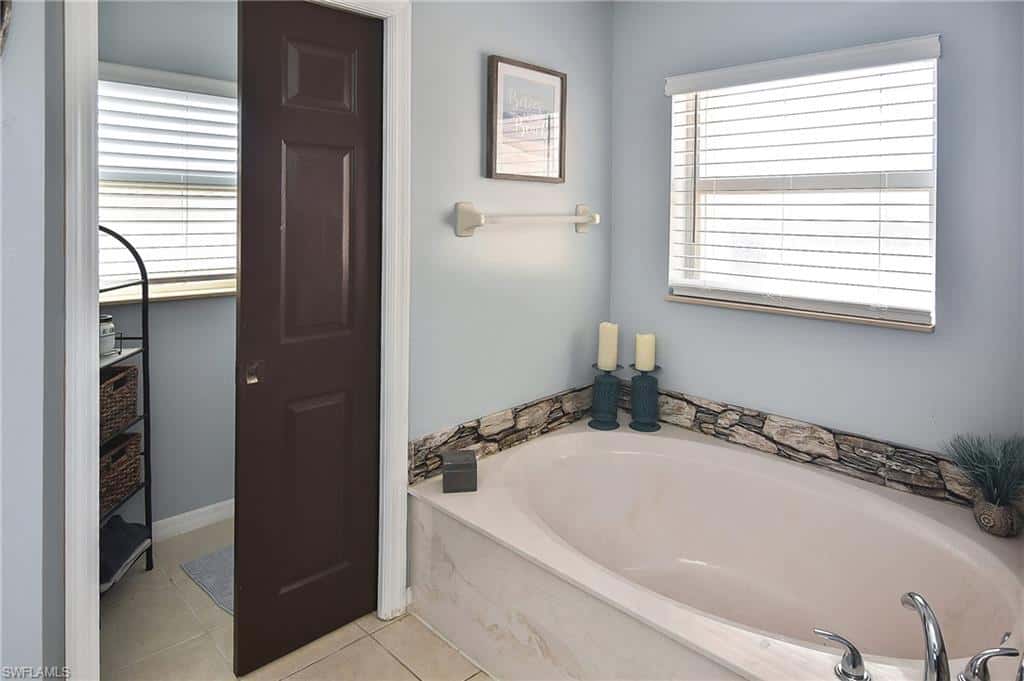 11589 Plantation Preserve Cir, Fort Myers, photo 16