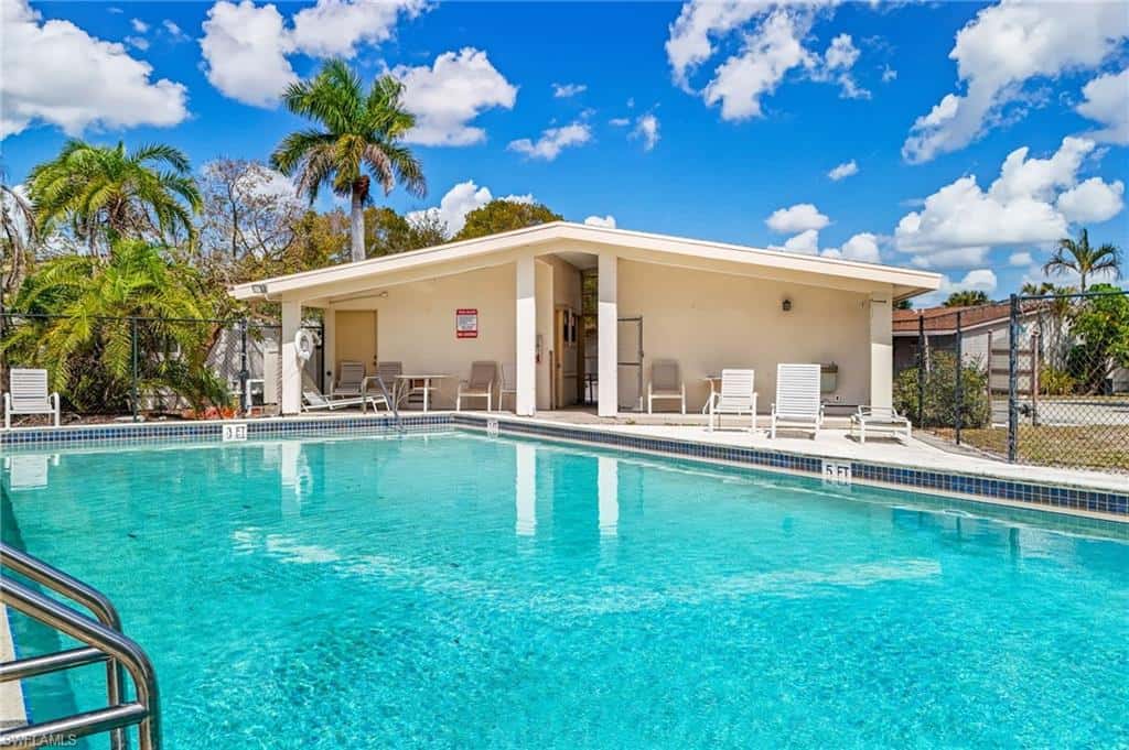 5320 Treetops Dr #i, Naples, photo 15