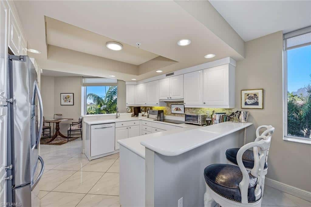 7225 Pelican Bay Blvd #305, Naples, photo 9