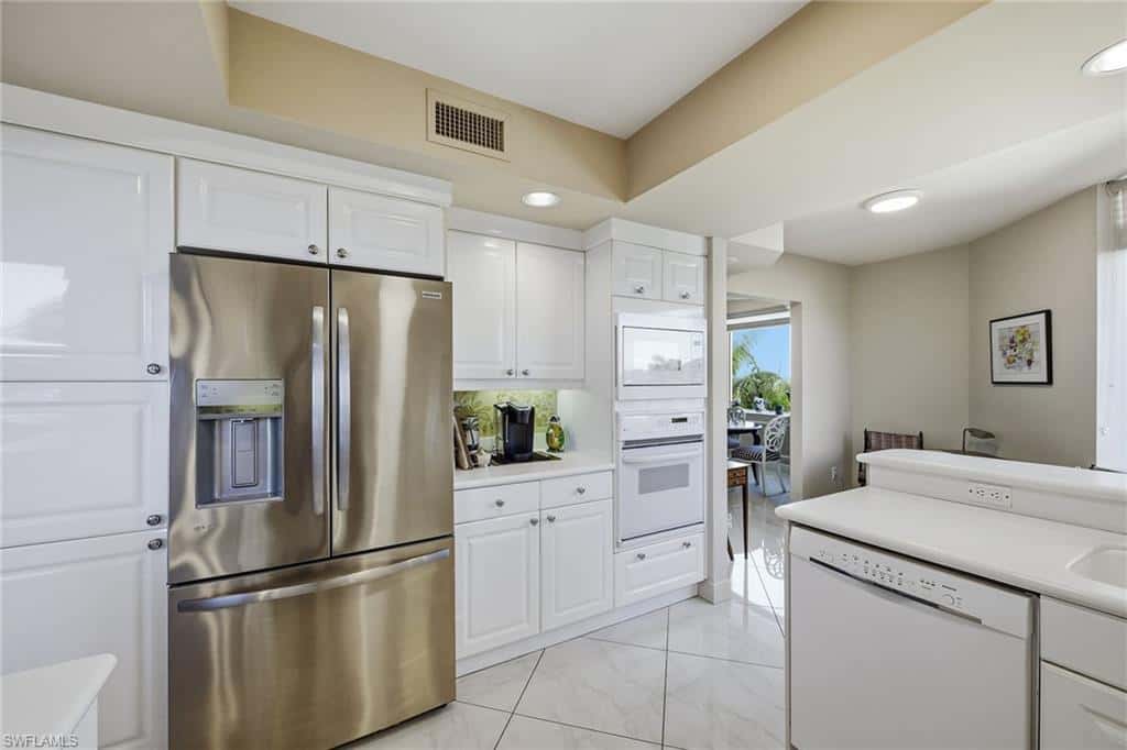 7225 Pelican Bay Blvd #305, Naples, photo 11