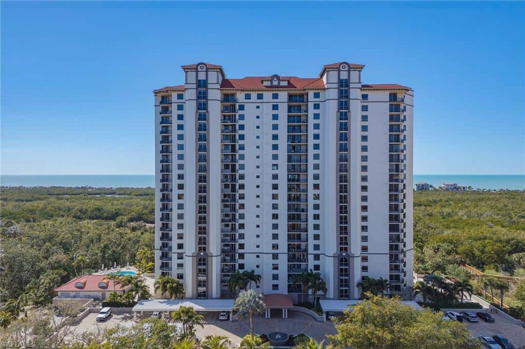 7225 Pelican Bay Blvd #305, Naples, photo 29