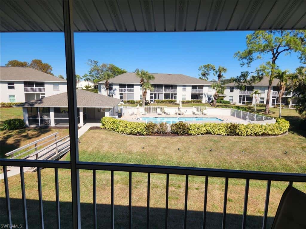1350 Churchill Cir #l203, Naples, photo 6