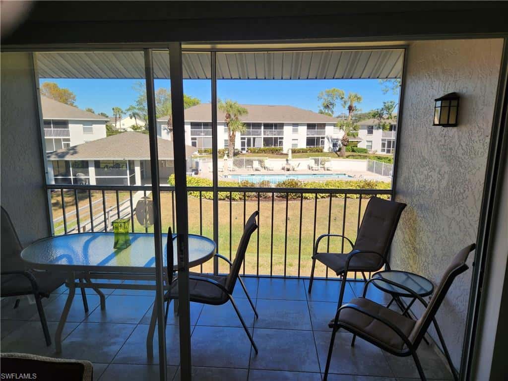 1350 Churchill Cir #l203, Naples, photo 7