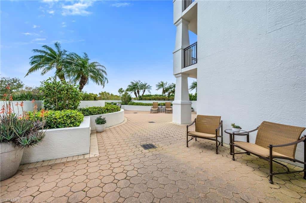 455 Cove Tower Dr #304, Naples, photo 20