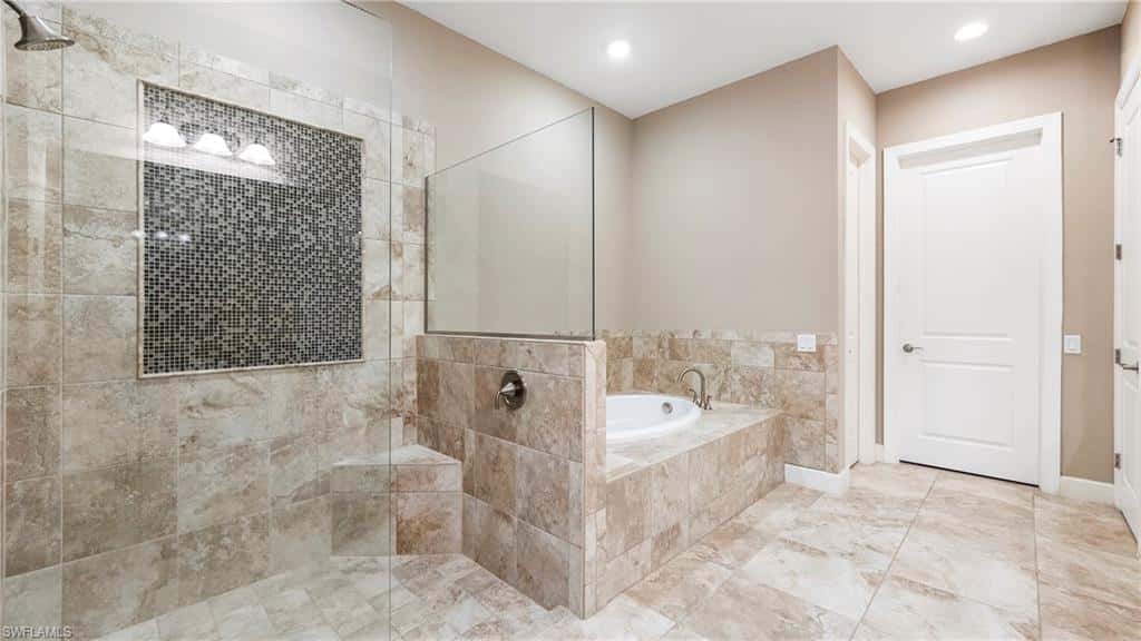 8591 Maggiore Ct, Naples, photo 28