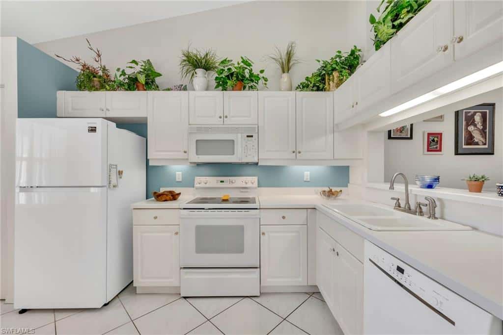2469 Millcreek Ln #204, Naples, photo 4